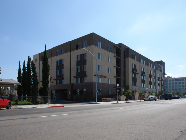 City Heights Senior Apartments in San Diego, CA - Foto de edificio - Building Photo