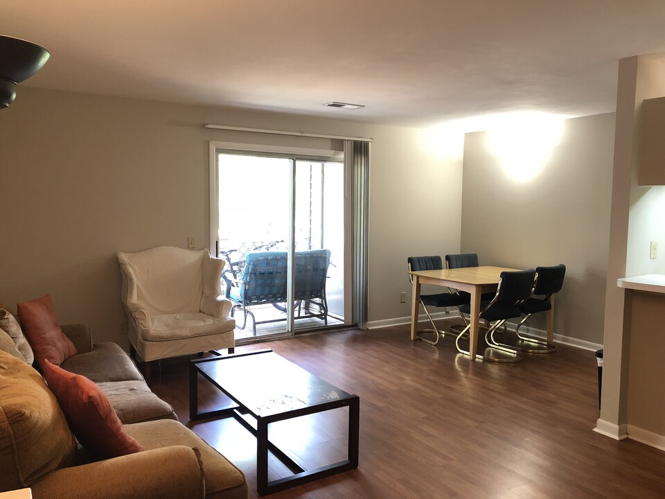 220 Elm St, Unit 624 in Clemson, SC - Building Photo