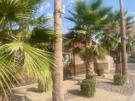 51099 Eisenhower Dr in La Quinta, CA - Building Photo