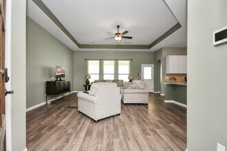 395 Hunter Rnch Wy in Dayton, TX - Building Photo - Building Photo