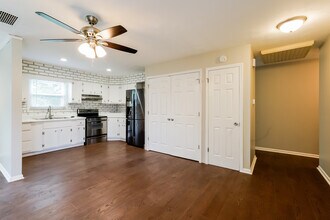 5508 Gallagher Dr in Greenwood, IN - Building Photo - Building Photo