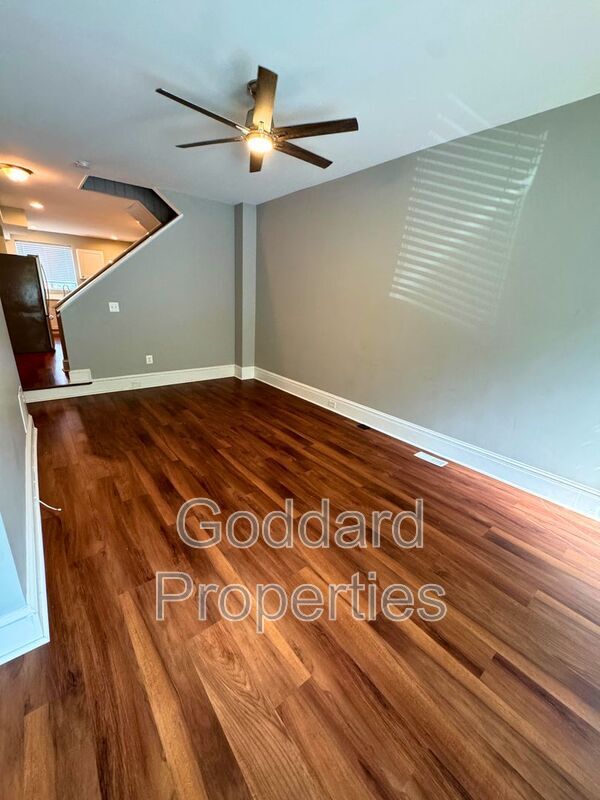 240 S Washington St in Baltimore, MD - Building Photo - Building Photo