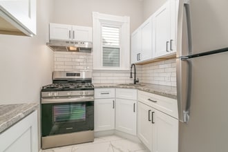 517 Highland Ave in Covington, KY - Foto de edificio - Building Photo