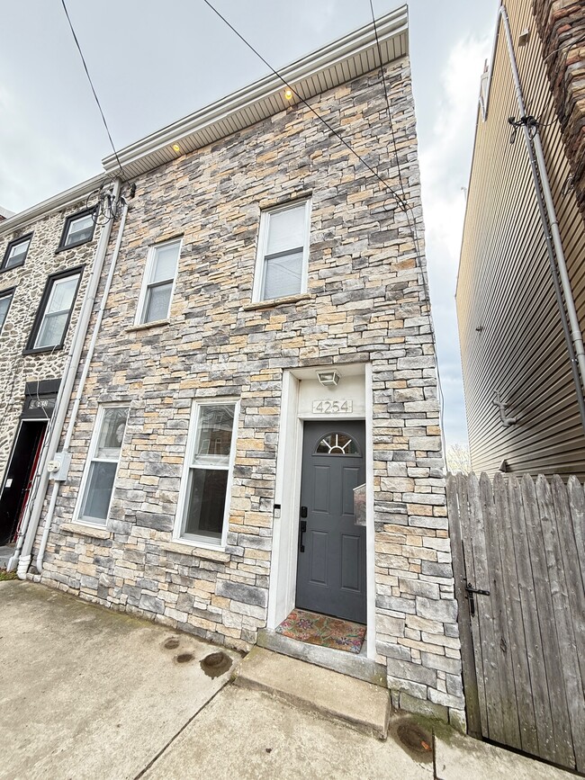 property at 4254 Terrace St