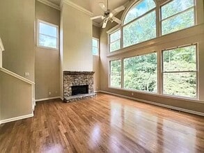 10795 Cauley Creek Dr in Duluth, GA - Building Photo - Building Photo