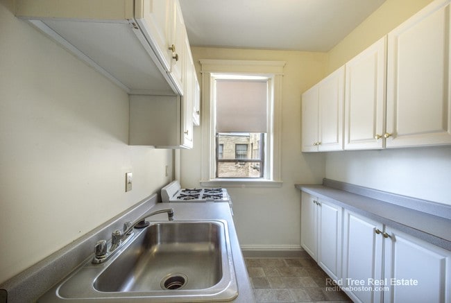 property at 1152 Commonwealth Ave