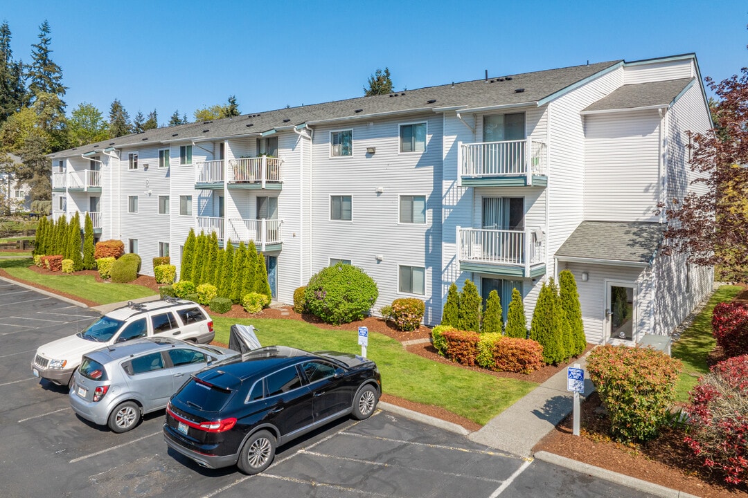Park 212 Apartment Homes in Edmonds, WA - Foto de edificio