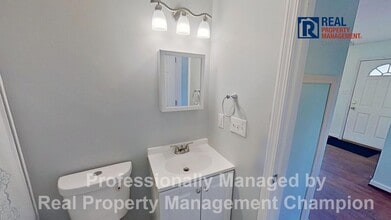 2235 Hines Farm Rd in Jacksonville, NC - Building Photo - Building Photo