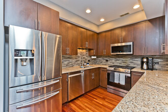 1232 N Milwaukee Ave, Unit 3 in Chicago, IL - Building Photo - Building Photo
