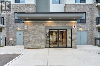 3340 Stella Crescent in Windsor, ON - Building Photo - Building Photo