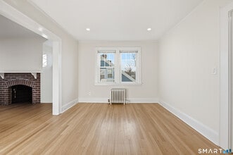 44 Lorraine Terrace in Bridgeport, CT - Building Photo - Building Photo