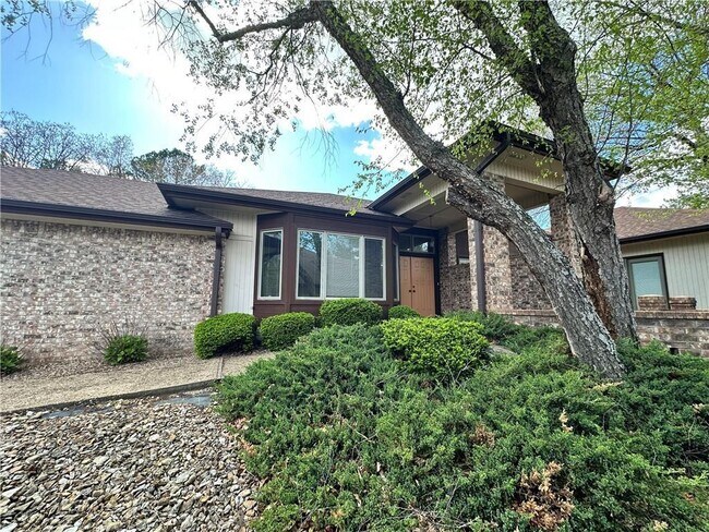 8 Teresa Dr in Bella Vista, AR - Building Photo - Building Photo