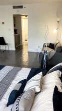 100 Lincoln Rd, Unit 411A in Miami Beach, FL - Building Photo - Building Photo