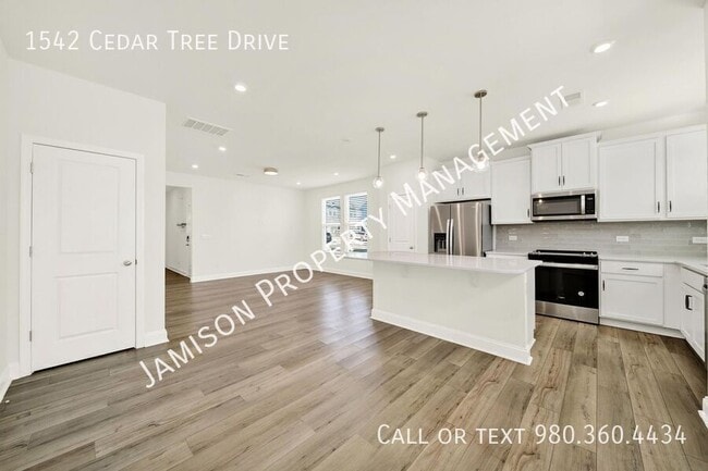 1542 Cedar Tree Dr in Belmont, NC - Building Photo - Building Photo