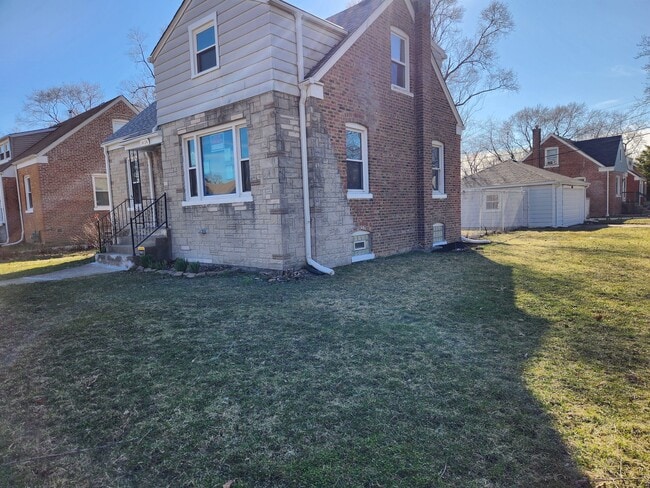 14124 Manor Ave in Dolton, IL - Building Photo - Building Photo