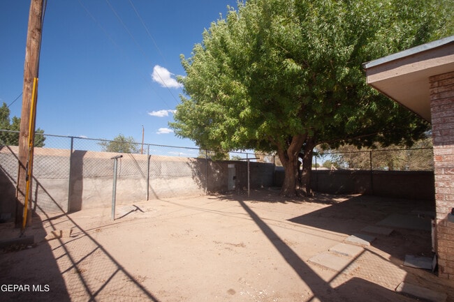 8153 St Andrew Ln in El Paso, TX - Building Photo - Building Photo