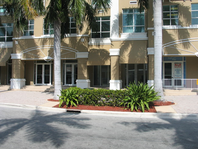 Tides at Bridgeside Square in Fort Lauderdale, FL - Building Photo - Building Photo