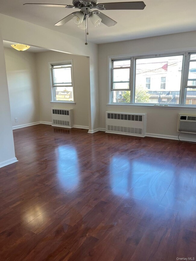 40-10-40102 102nd St in Queens, NY - Building Photo - Building Photo