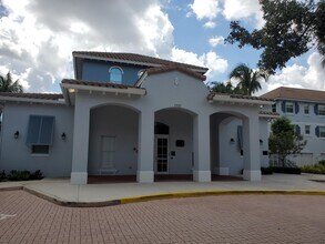 1317 Piazza Pitti in Boynton Beach, FL - Building Photo - Building Photo