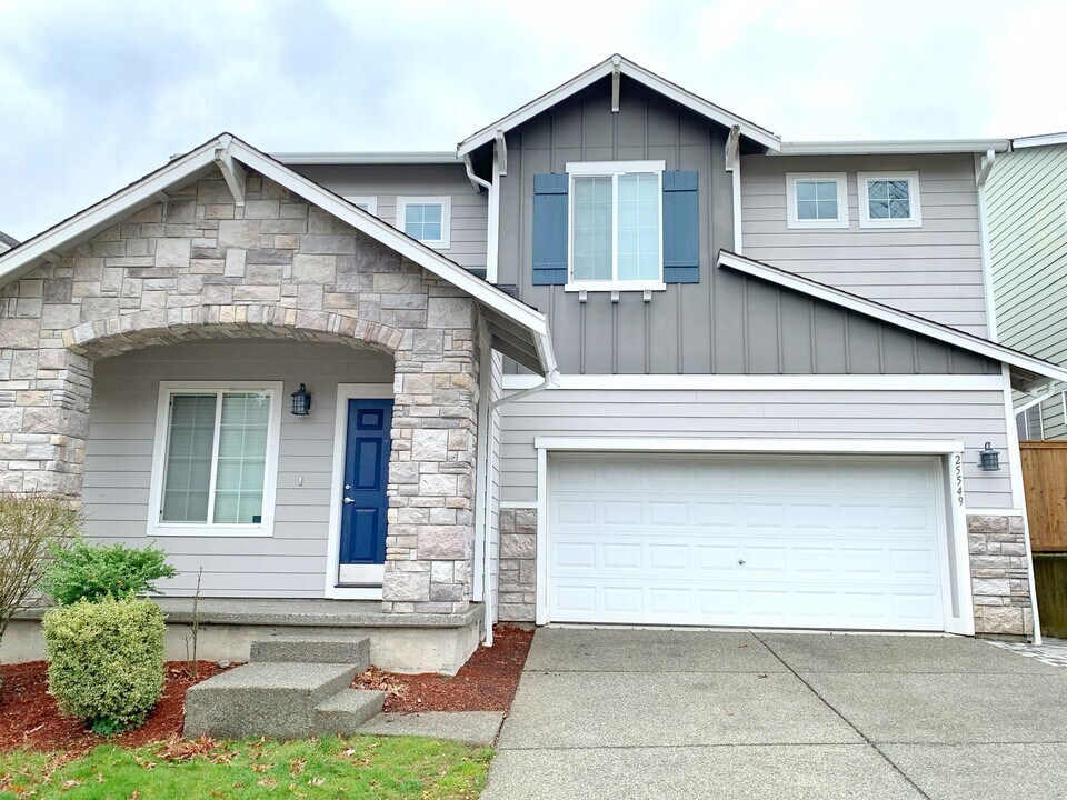 25549 SE 277th St in Maple Valley, WA - Building Photo