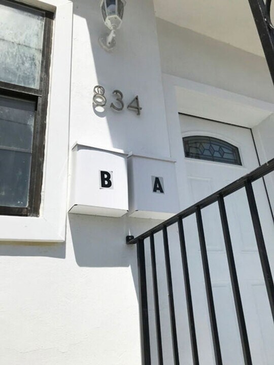 834 S 56th St, Unit 834 S 56 St. Unit 1 in Philadelphia, PA - Building Photo