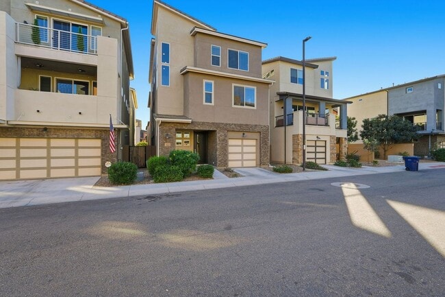 7059 W Stardust Dr in Chandler, AZ - Building Photo - Building Photo