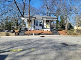 530 James P Brawley Dr NW in Atlanta, GA - Building Photo