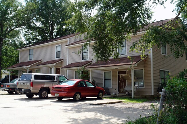 205 Marquette St in Valparaiso, FL - Foto de edificio - Building Photo