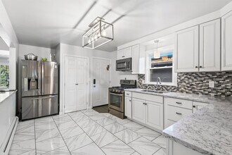 290 RANDOLPH Ave in Jersey City, NJ - Building Photo - Building Photo