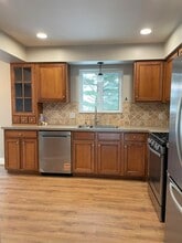 2568 Sun Terrace in Hartland, MI - Building Photo - Building Photo