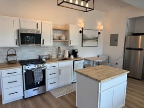 245 Country Hills Ln in Arroyo Grande, CA - Building Photo - Building Photo