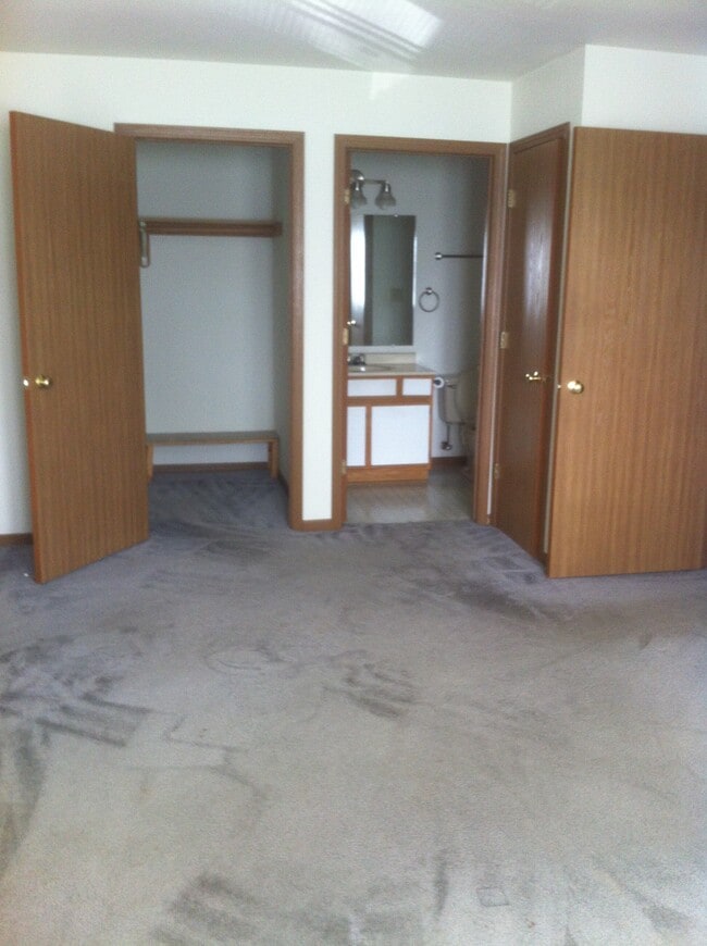 3248 S 92nd St, Unit 3248 S 92 street in Milwaukee, WI - Foto de edificio - Building Photo