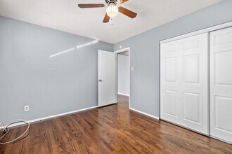 9317 Shirley Gardens Dr in St. Louis, MO - Building Photo - Building Photo