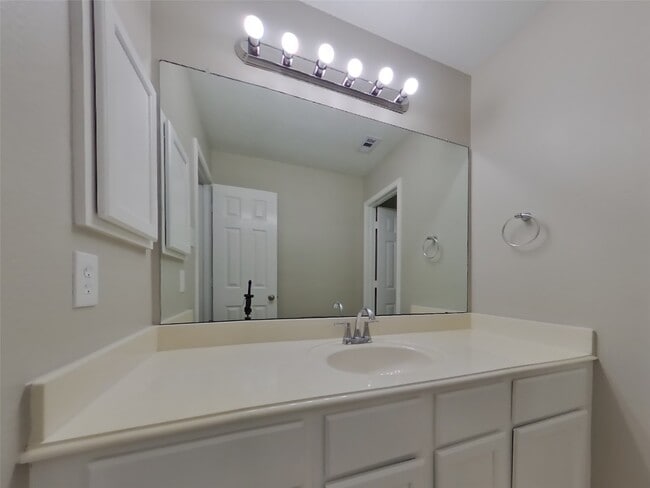 3014 Rolling Fog Dr in Friendswood, TX - Building Photo - Building Photo