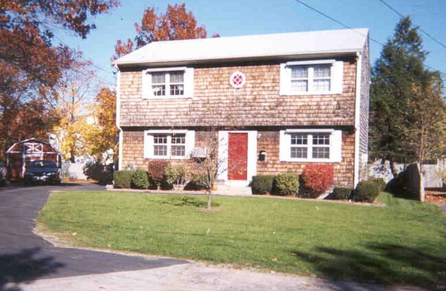 240 Elm St, Unit 240 Elm St