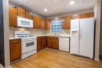 1037 Travelers Trail in Kennesaw, GA - Building Photo - Building Photo
