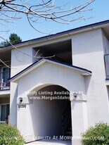 10096 W Garverdale Ln in Boise, ID - Building Photo