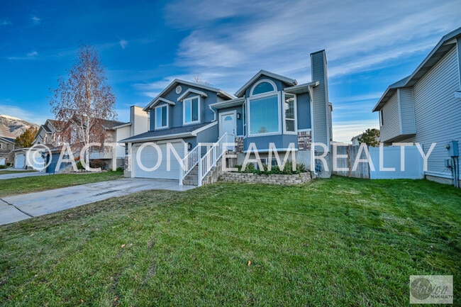 172 Bridgepark Cir in Draper, UT - Building Photo - Building Photo