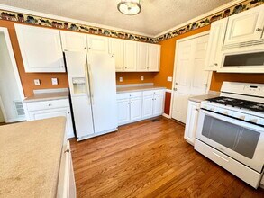 1713 E Main St in Westminster, SC - Building Photo - Building Photo