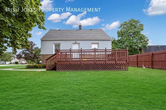 4796 N Bailey Ave in Buffalo, NY - Building Photo - Building Photo