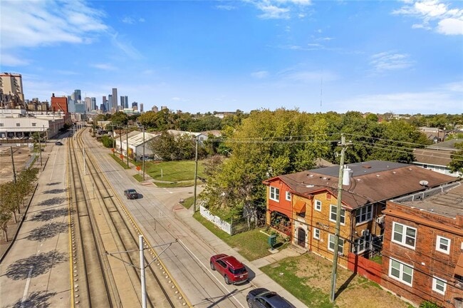 property at 4311 Harrisburg Blvd