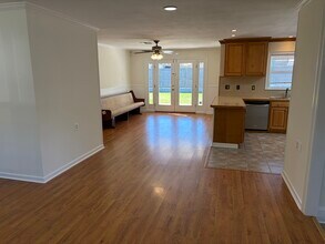 6034 Chamberlain Dr in New Orleans, LA - Foto de edificio - Building Photo