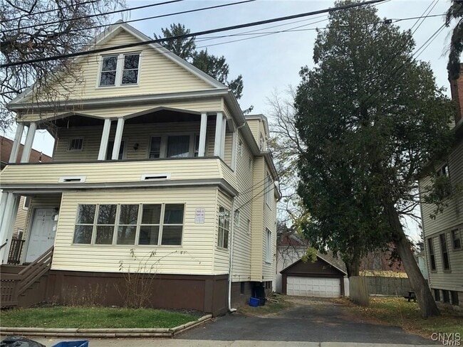 property at 409 Westmoreland Ave