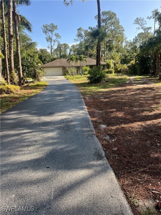 3681 15th Ave SW in Naples, FL - Building Photo