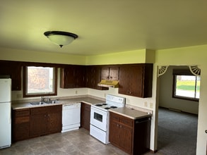 817 Henry St, Unit 817 in Waunakee, WI - Building Photo - Building Photo