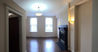 318 Greenup St in Covington, KY - Building Photo - Building Photo