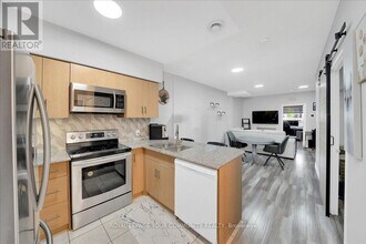 7405 Goreway Dr in Mississauga, ON - Building Photo - Building Photo