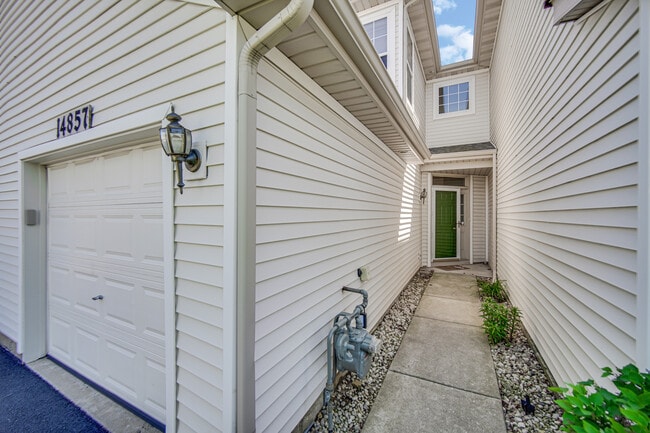14857 W Victoria Crossing in Lockport, IL - Building Photo - Building Photo