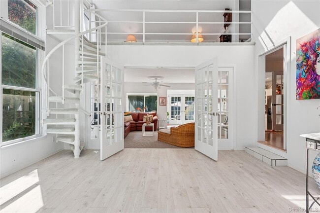 35 Halsey Rd in Southampton, NY - Building Photo - Building Photo