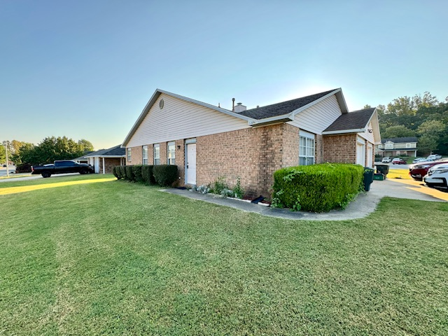 property at 1386 N Bernice Dr